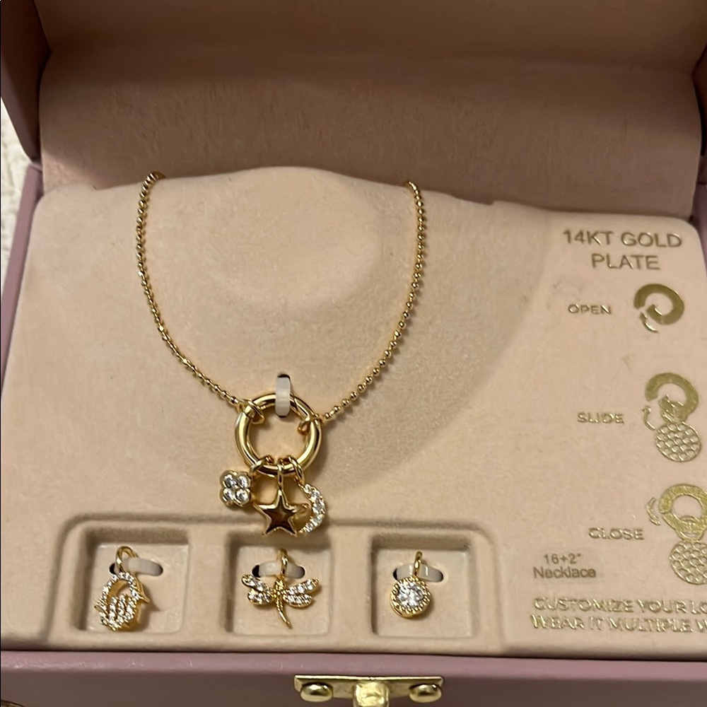 Gold Necklace with Circular Pendant and Delicate Chain